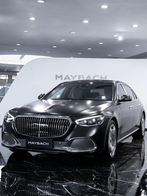 成都231岚图汽车的售后服务让用户无忧出行，迈巴赫未来的豪华车趋势